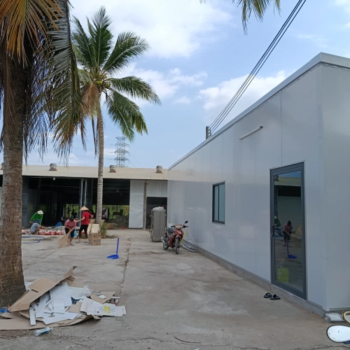 NHÀ KHUNG THÉP VÁCH PANEO